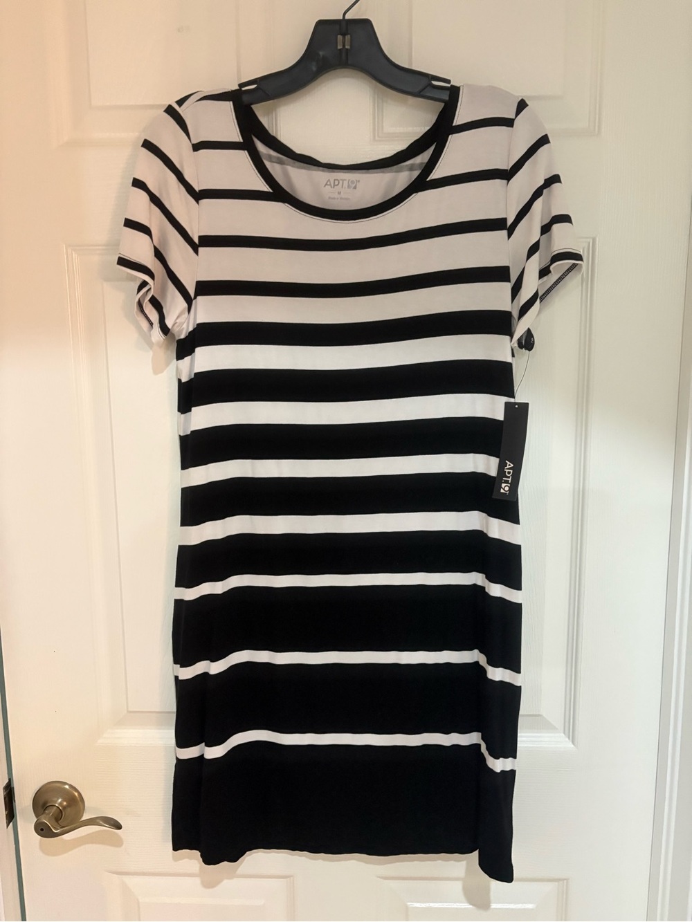 APT. 9 Black & White Striped Short Sleeve Dress Size M NWT